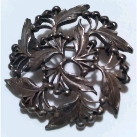 Vintage Brooch Sterling Silver Leaves w/ Berries Detailed Open Metal Work Patia - Picture 1 of 8